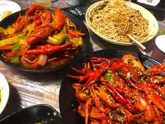 -巴厘龙虾·榜首油焖大虾(音乐学院·沿江酒馆店)