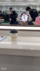-镁连社·美联社