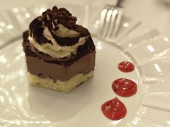 卡布奇诺慕斯蛋糕-莫斯科餐厅