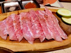 -蚂蚁洞·烤肉大营地(上海静安大悦城店)