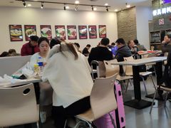 大堂-上海美食(申贵路店)