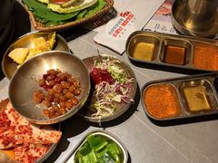-草家酱蟹炭火烤肉店(珲春南路一店)