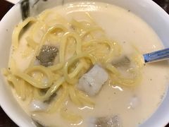 黄鱼煨面-杭州西子湖四季酒店·金沙厅