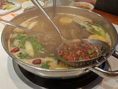 -乡土黄·鲜牛肉火锅·小龙虾(兴业街店)