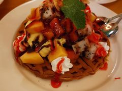 热华夫饼配水果香草冰淇淋-巴伐利亚啤酒坊(意式风情街店)