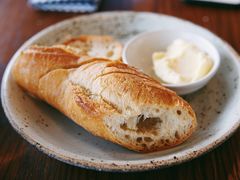 餐前面包-ROAST coffee & eatery