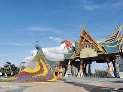 -七彩云南欢乐世界