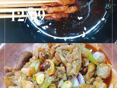 -虾弄弄海派小龙虾·牛羊蝎子火锅