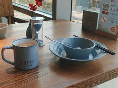 -蜜桃餐厅·伴山(湖滨商业街店)