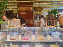 -大中华希尔顿酒店-念自助餐·嗨啤·小龙虾