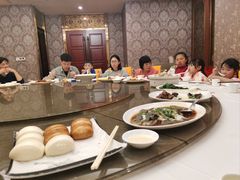 -黄埔华苑酒家(黄埔店)