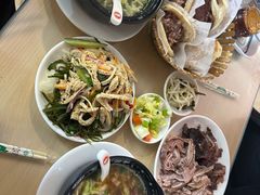 -闫家驴肉老店(华电一校店)