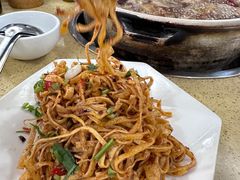-东巴谷野生菌火锅餐厅