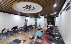 -兴亚瑜伽20年老馆