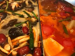 -湊湊火锅·茶憩(新中关购物中心店)