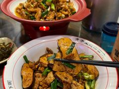 -富正毅三下锅·湘西韵味(天门山索道店)