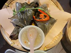 -大头虾越式风味餐厅(光明广场店)