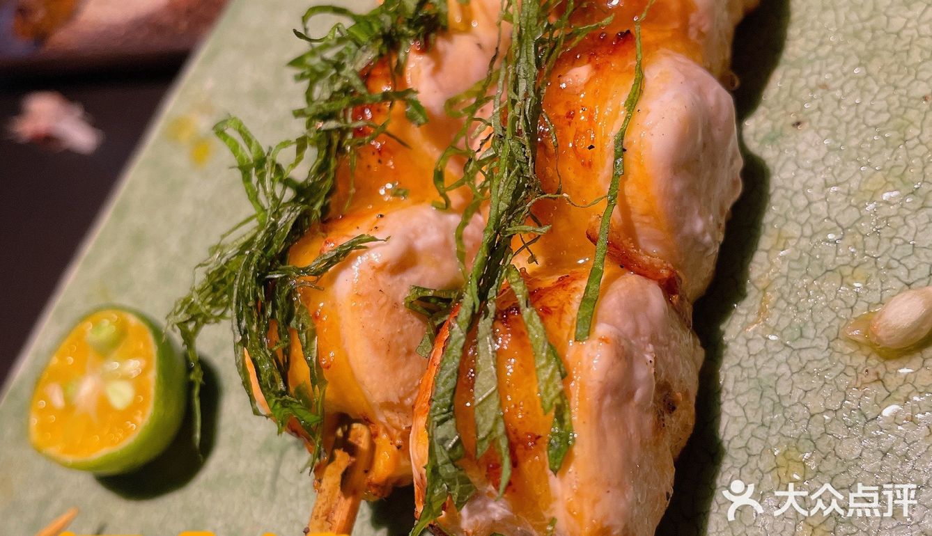 环贸烧鸟推荐[吐]烤的有点过，但味道贼好