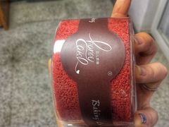 红丝绒迷你蛋糕卷-全家便利店(东直门店)