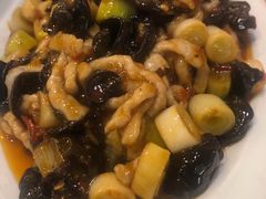 鱼香肉丝-付掌柜在成都·热炒砂锅集(金禾店)