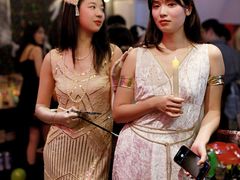 -里堂派对·独栋团建聚会小院轰趴馆(三圣乡店)