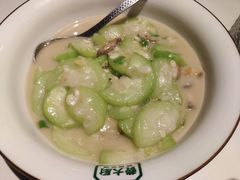 鲜丝瓜焖鲍鱼仔-费大厨辣椒炒肉(黄兴中心广场店)