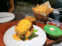 -查特花园美食广场(西单大悦城店)