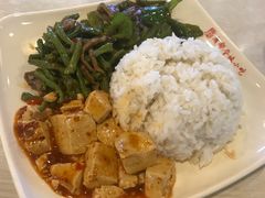 -成都风味小吃(成都东站店)