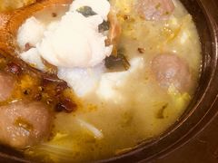 石锅酸菜鱼-周鱼小馆石锅酸菜鱼(活力汇店)