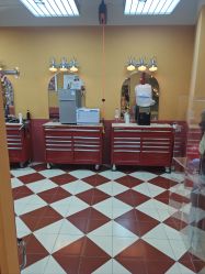 -Devilhands Barbershop男士理容店