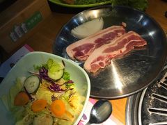 烤猪梅花肉-老炉家木炭烤肉(长江国际店)