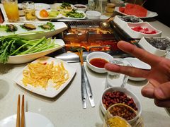 -海底捞火锅鲜切牛肉主题店(长寿路店)