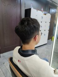 -藤野造型烫发染发