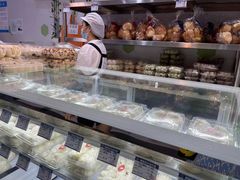 -白玉兰食品(中山公园龙之梦店)