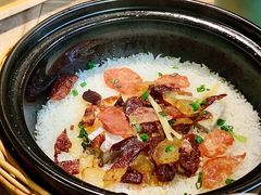 广式腊味煲仔饭-狐狸爱上椰子鸡(滨江星光大道店)