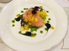 米其林52度低温三文鱼配芒果莎莎酱-张爱施法式西餐厅(汉街店)