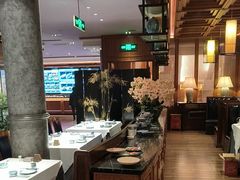 -八府香鸭·啫啫煲(华山路店)