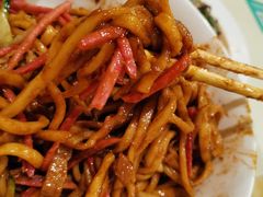 -黑八私房老北京炸酱面