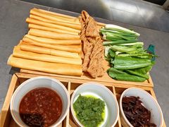 煎饼卷大葱-老德州四合院·德州菜(天衢路店)
