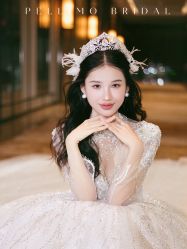 -派丽莫Pellimo原创设计婚纱品牌