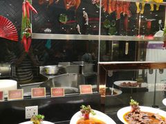 -四海一家自助餐(益田假日广场店)