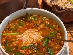 腾冲小锅米线-一坐一忘云南菜(嘉里中心店)