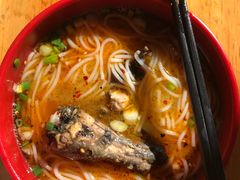 -正宗李家土鸡米线店