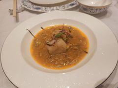 大闸蟹粉配煎日本元贝-Yan Ting 宴庭中餐厅(上海静安瑞吉酒店)