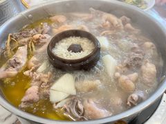 -朴小妹人参鸡汤火锅(长白山万达店)