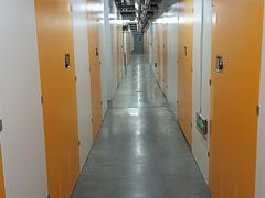 -安东易迷你自助仓储寄存仓库(顾戴路店)