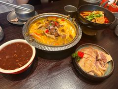 -古都历食南京菜·烤鸭·鸭血粉丝·汤包(南京博物院店)