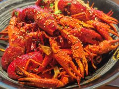 -肥肥虾庄·金牌油焖大虾(汉街SKP店)