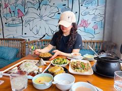 -莲餐厅·湖北菜·藕汤是头牌(愚园路店)