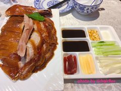 精品烤鸭半只-京味民福烤鸭店(建设四马路店)
